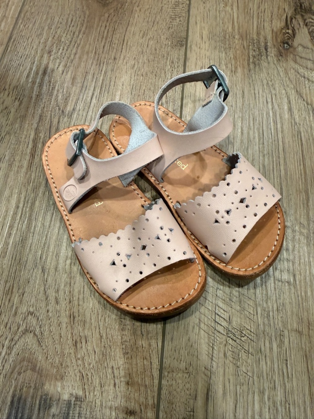 Freshly Picked girl's pink sandals sz 7